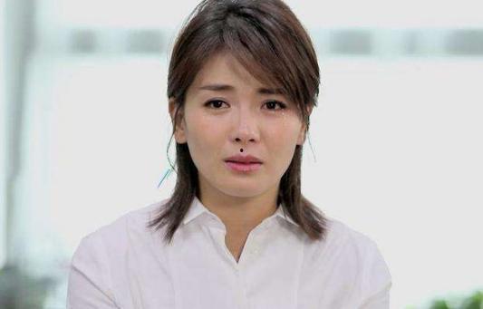 刘涛吃酸瓜直播,甜蜜酸辣滋味引网友热议