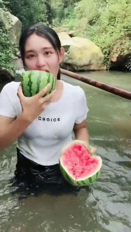 四妹吃梨瓜,四妹的梨瓜奇遇记