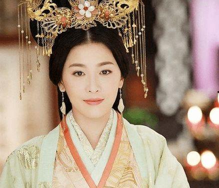 吃瓜古装图,揭秘古装图中的宫廷秘闻