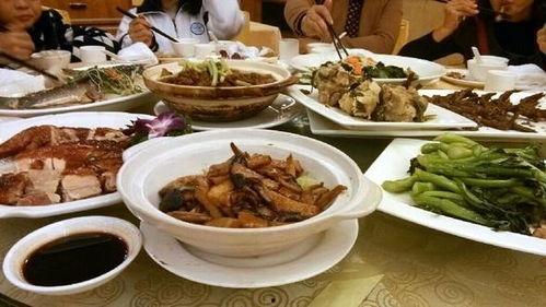 花样吃瓜聚餐图片