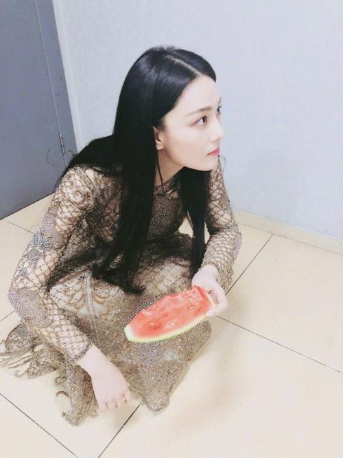 苏曦在吃瓜,揭秘娱乐圈幕后故事