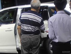 大汉吃瓜,揭秘宫廷秘闻，探寻历史真相