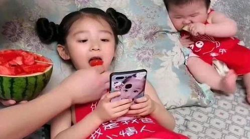 带着女孩吃瓜,一场甜蜜的夏日冒险之旅  第3张