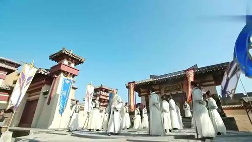 穆天然看戏吃瓜